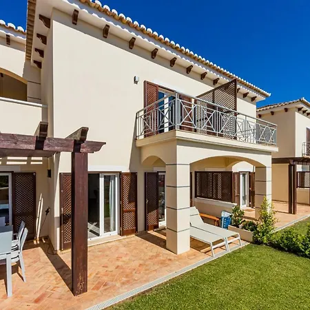 Cascata Village Lote Q Holiday home